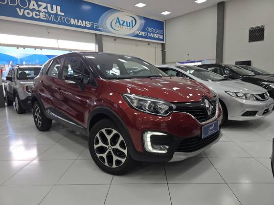 RENAULT CAPTUR 1.6 16V SCE FLEX BOSE X-TRONIC RENAULT CAPTUR 1.6 16V SCE FLEX BOSE X-TRONIC